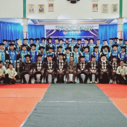 WISUDA SARJANA KELAUTAN: GERBANG MENUJU MASA DEPAN INDONESIA SEBAGAI POROS MARITIM DUNIA